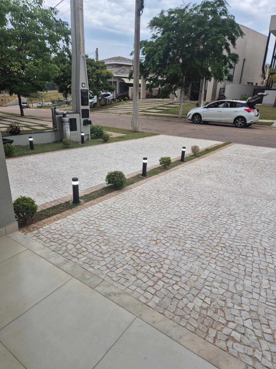 Sobrado 4 Suítes e Piscina Condomínio  Ibi Aram 2