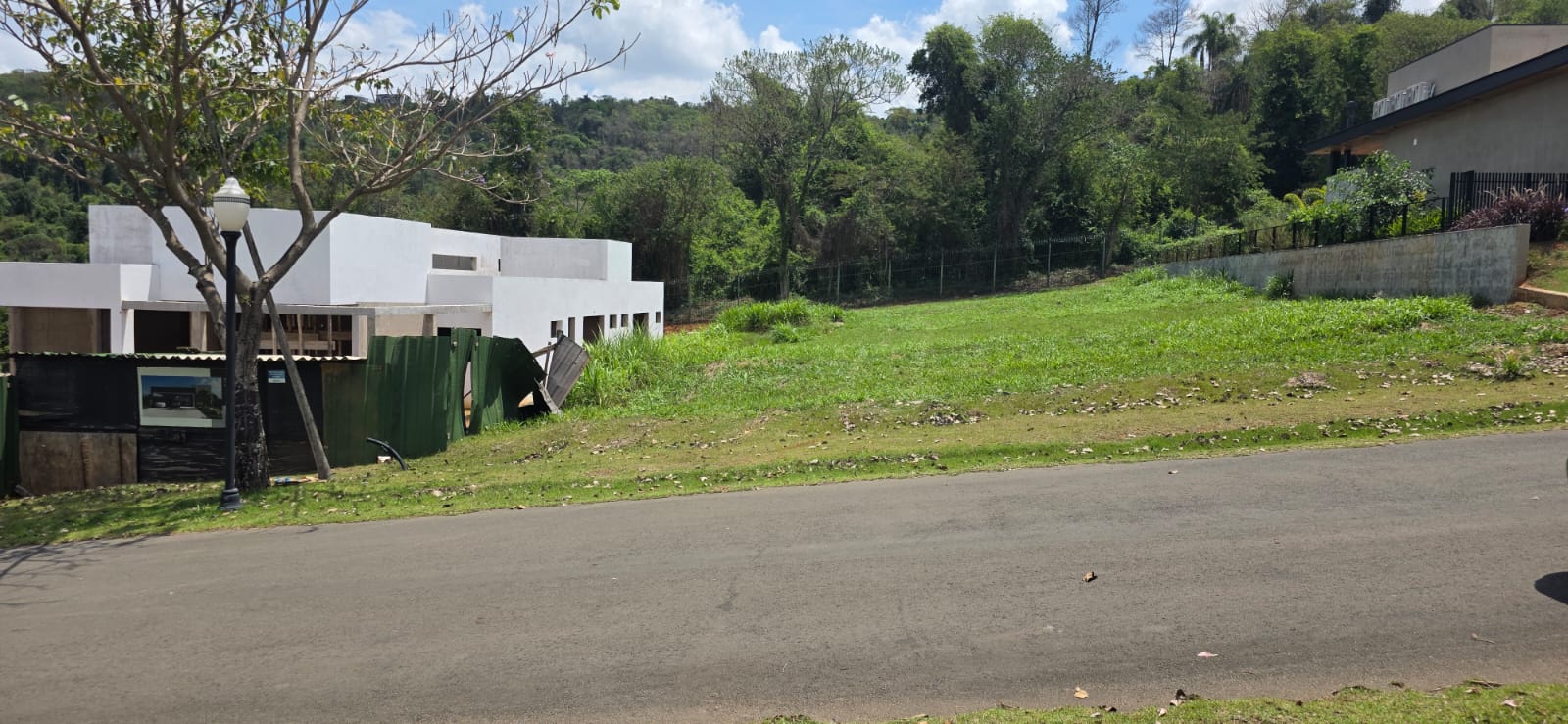Perfeito Terreno em condomínio no Fazenda Serra Azul II em Itupeva 