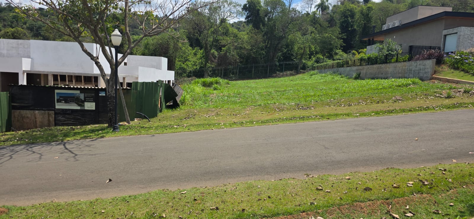 Perfeito Terreno em condomínio no Fazenda Serra Azul II em Itupeva 
