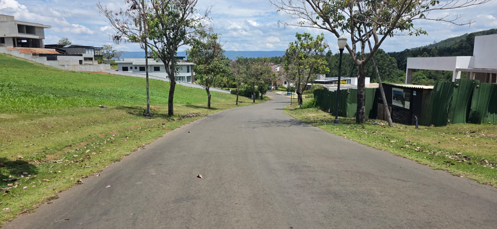 Perfeito Terreno em condomínio no Fazenda Serra Azul II em Itupeva 