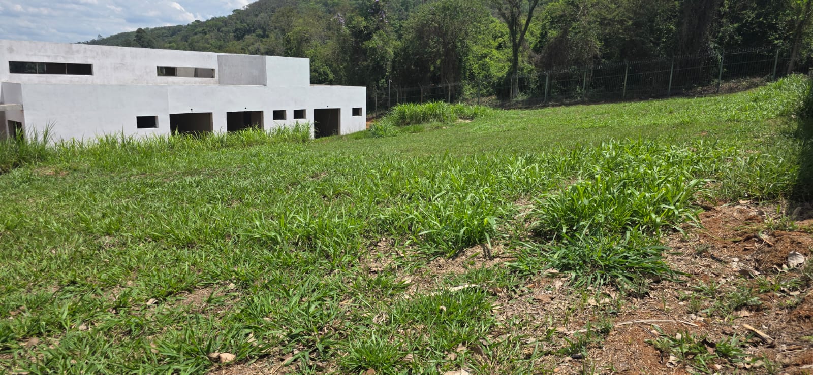 Perfeito Terreno em condomínio no Fazenda Serra Azul II em Itupeva 