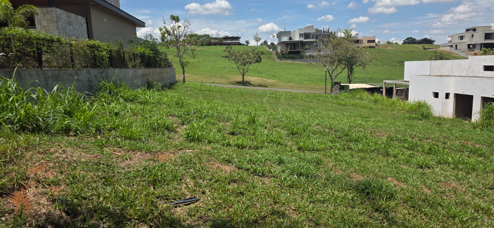 Perfeito Terreno em condomínio no Fazenda Serra Azul II em Itupeva 