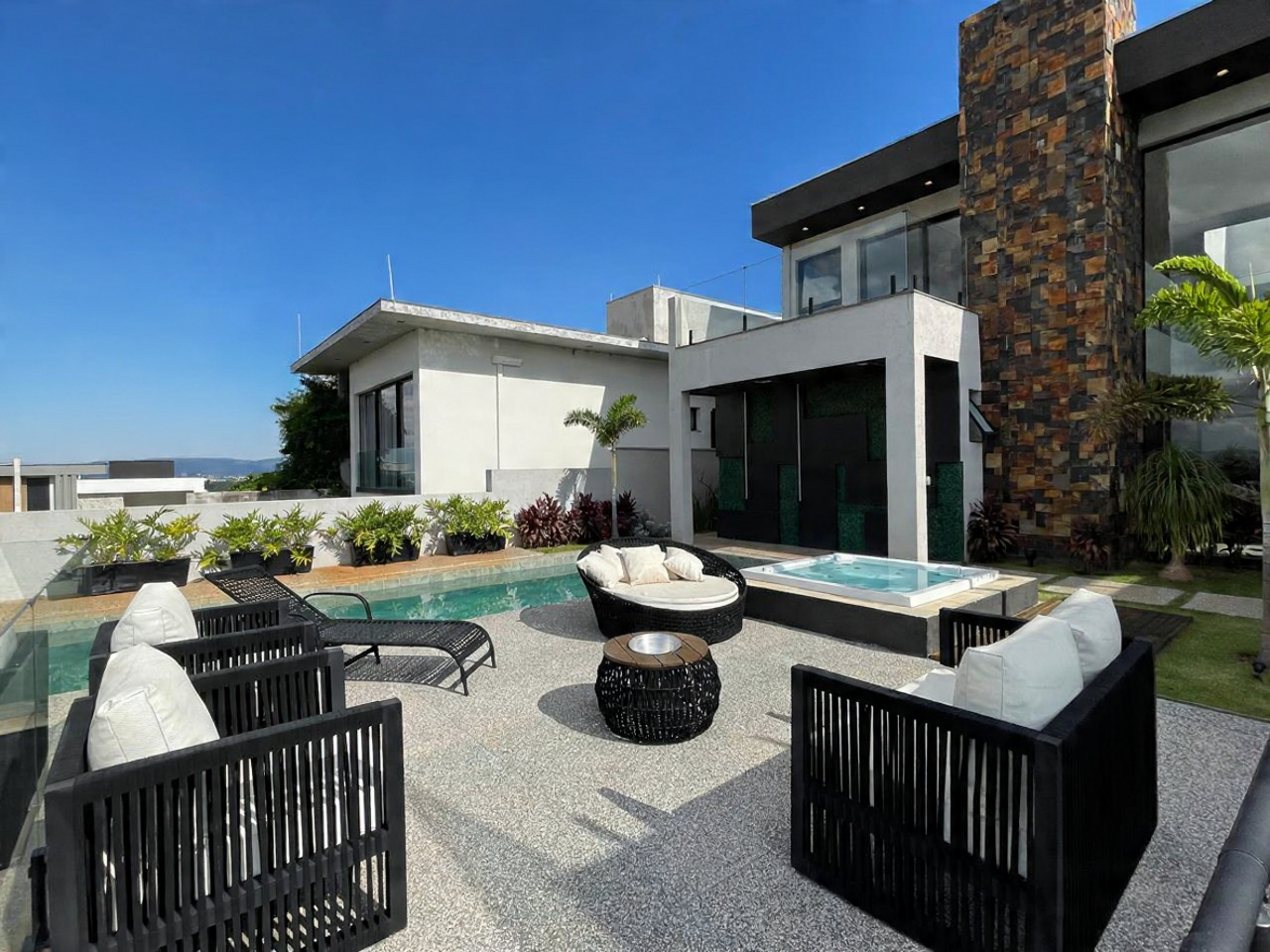 Casa de Alto Padrão à Venda no Fazenda Serra Azul II- Itupeva-SP 