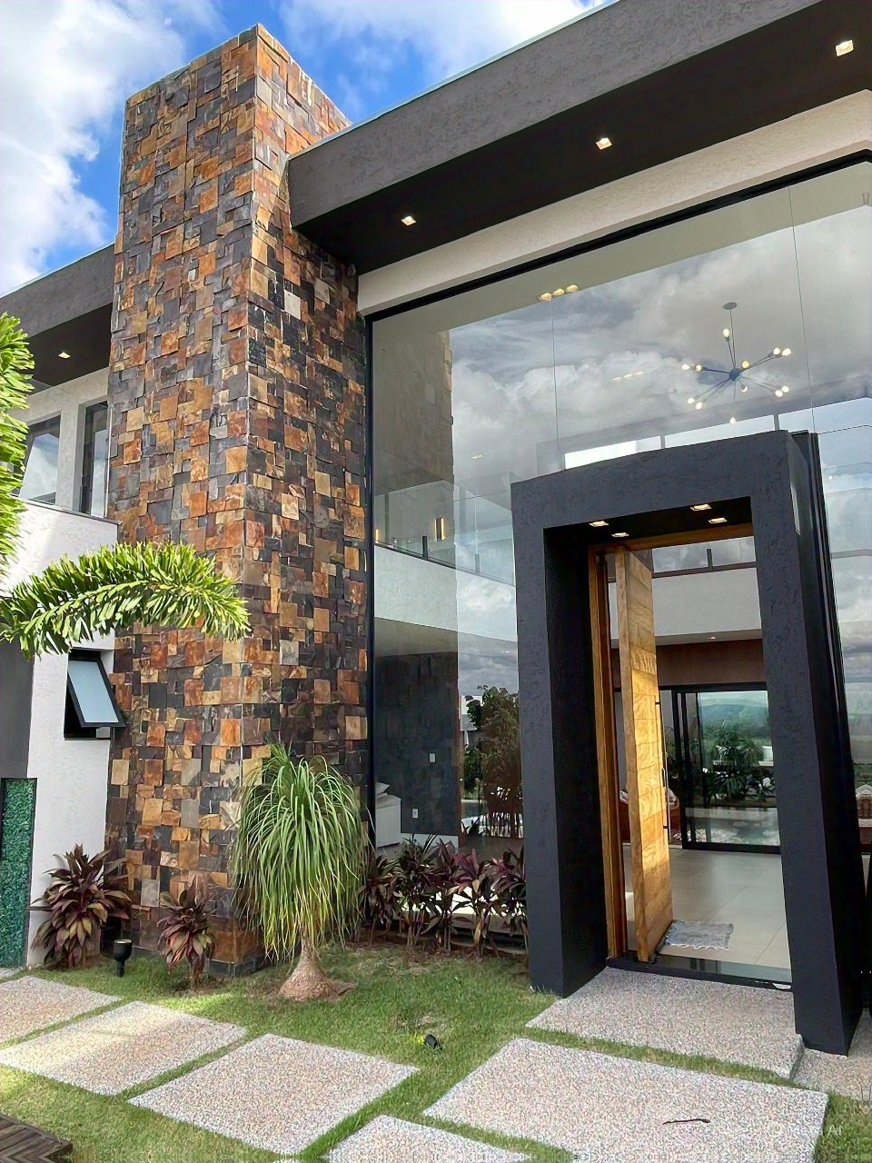 Casa de Alto Padrão à Venda no Fazenda Serra Azul II- Itupeva-SP 