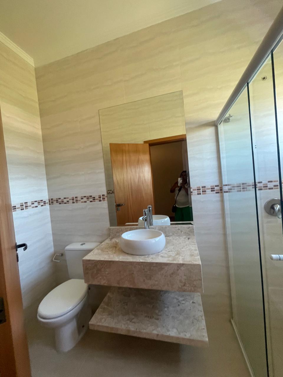 Casa 5 Suítes, Piscina e Espaço Gourmet à Venda no Condomínio Vida Real 