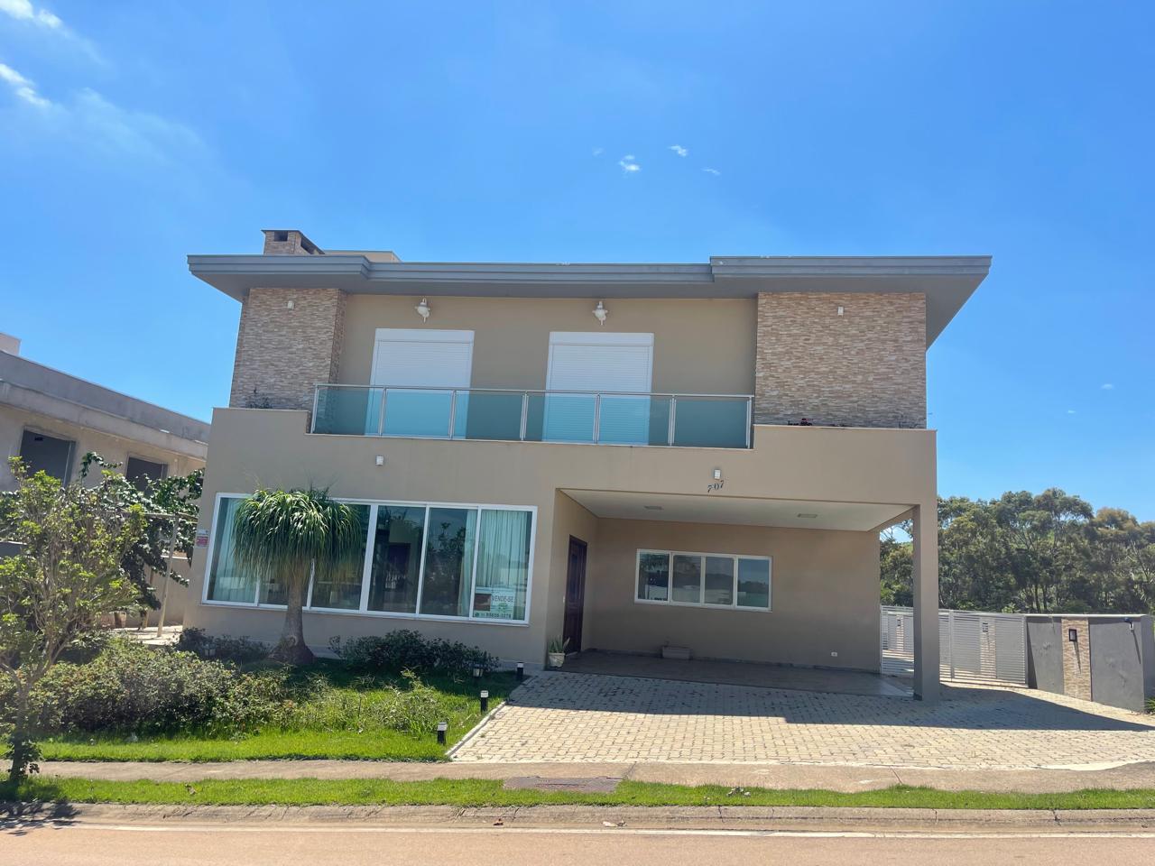 Casa 5 Suítes, Piscina e Espaço Gourmet à Venda no Condomínio Vida Real 