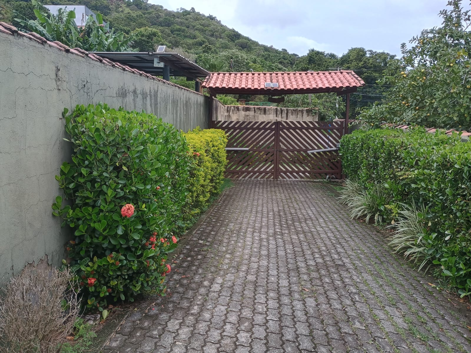 Encantadora Casa de Campo à Venda no Condomínio Cafezal 5 - Itupeva