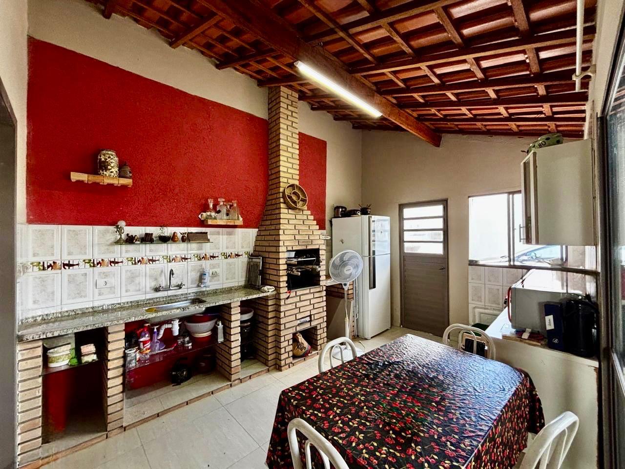 Confortável Casa em condomínio no Outeiro das Flores  Itupeva -SP