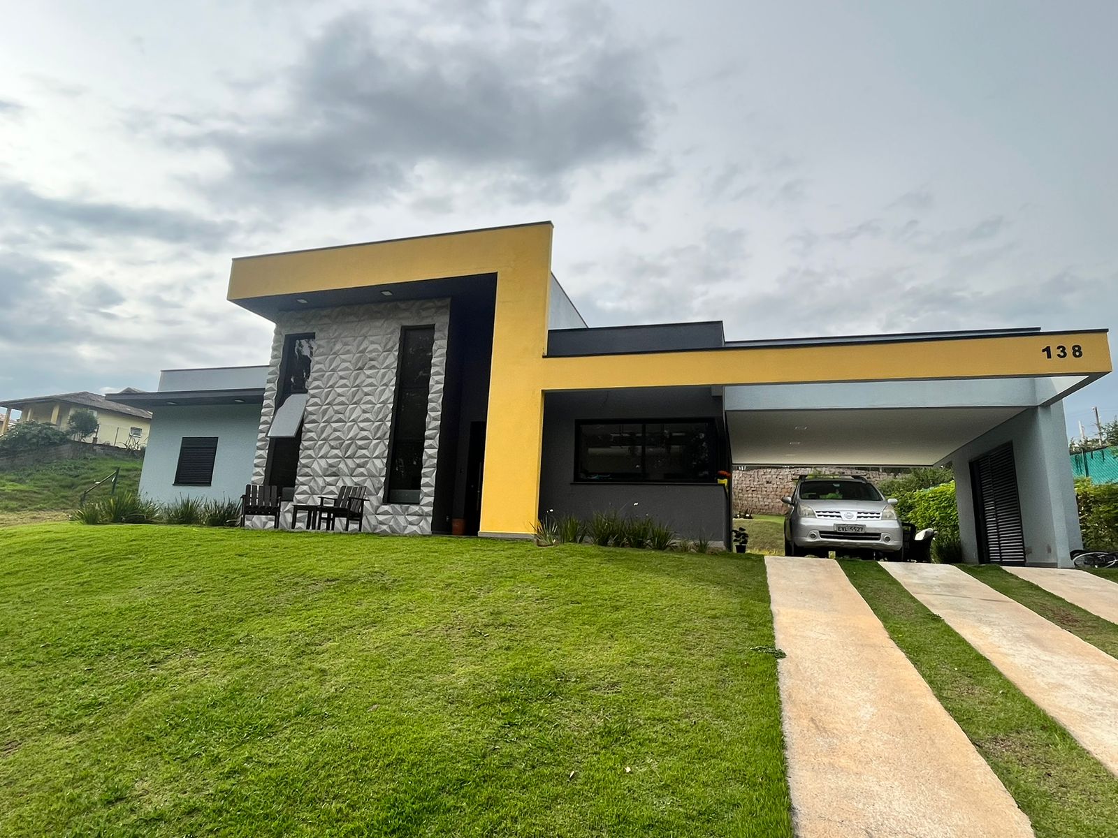 Casa de Alto Padrão a Venda no Condomínio Inhandjara em Itupeva