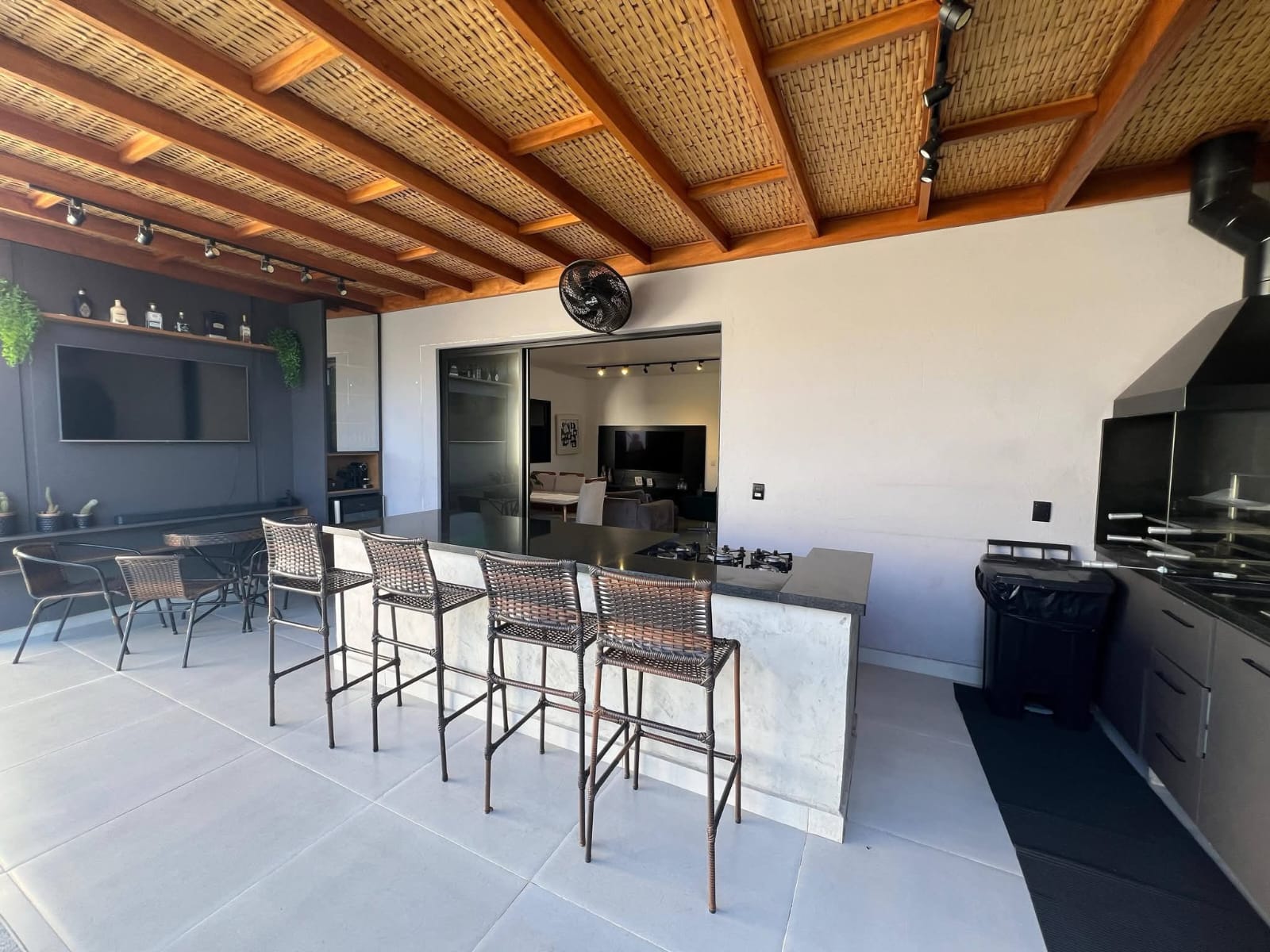 Casa  de Alto Padrão à Venda no Ibi Aram 1 em Itupeva-SP