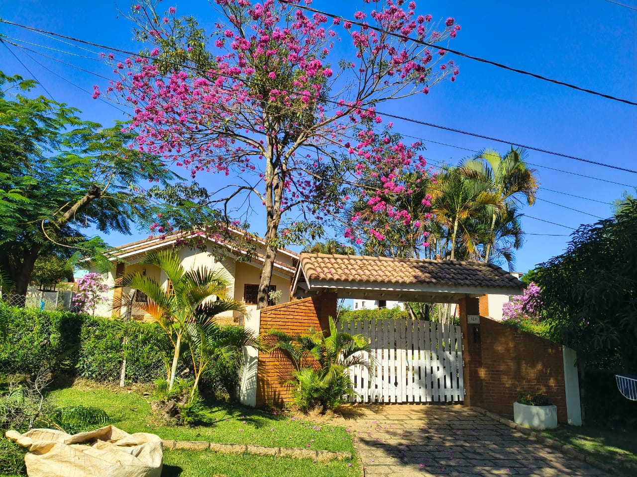Casa em Condomínio à Venda em Itupeva – Horizonte Azul 1 – 3 Quartos, Piscina e Lazer