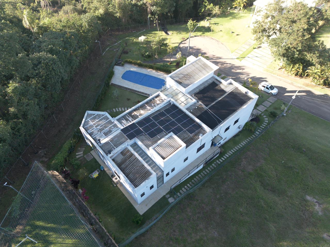Casa com 5 Dormitórios e Elevador à Venda em Condomínio Fechado em Itupeva - SP