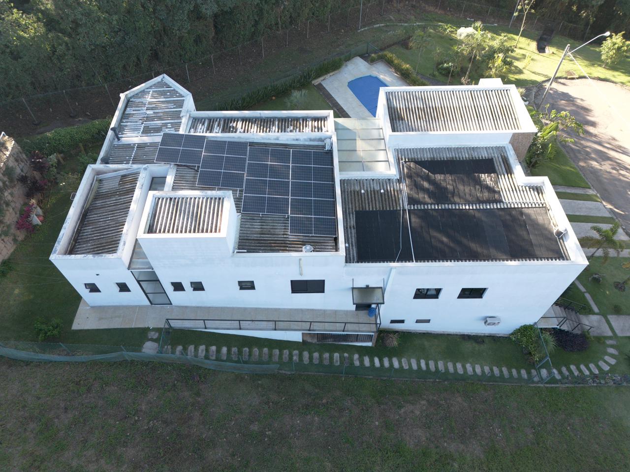Casa com 5 Dormitórios e Elevador à Venda em Condomínio Fechado em Itupeva - SP