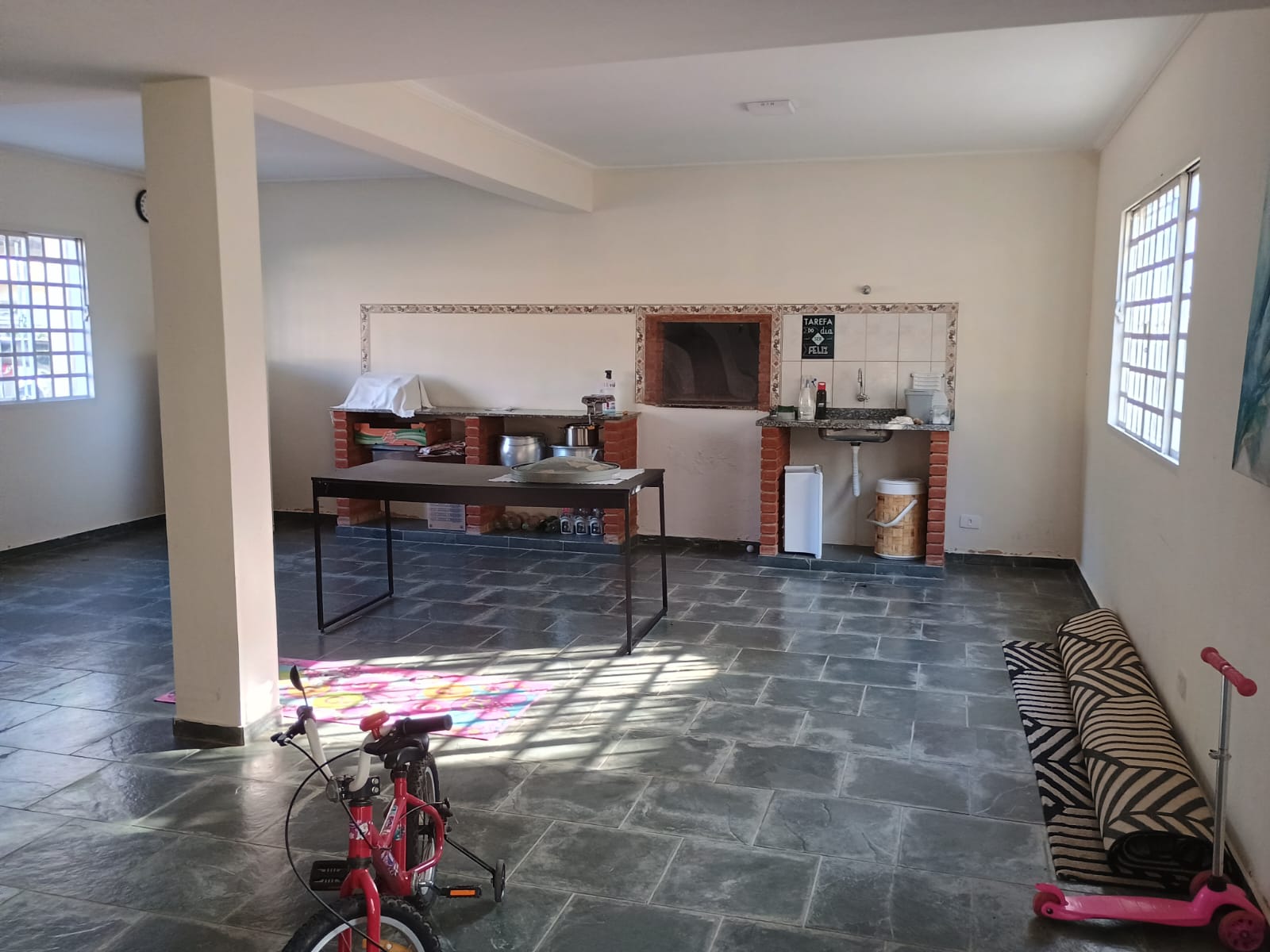 Casa de Campo Estilo Colonial com Vista para o Lago no Cafezal 6 – Itupeva!