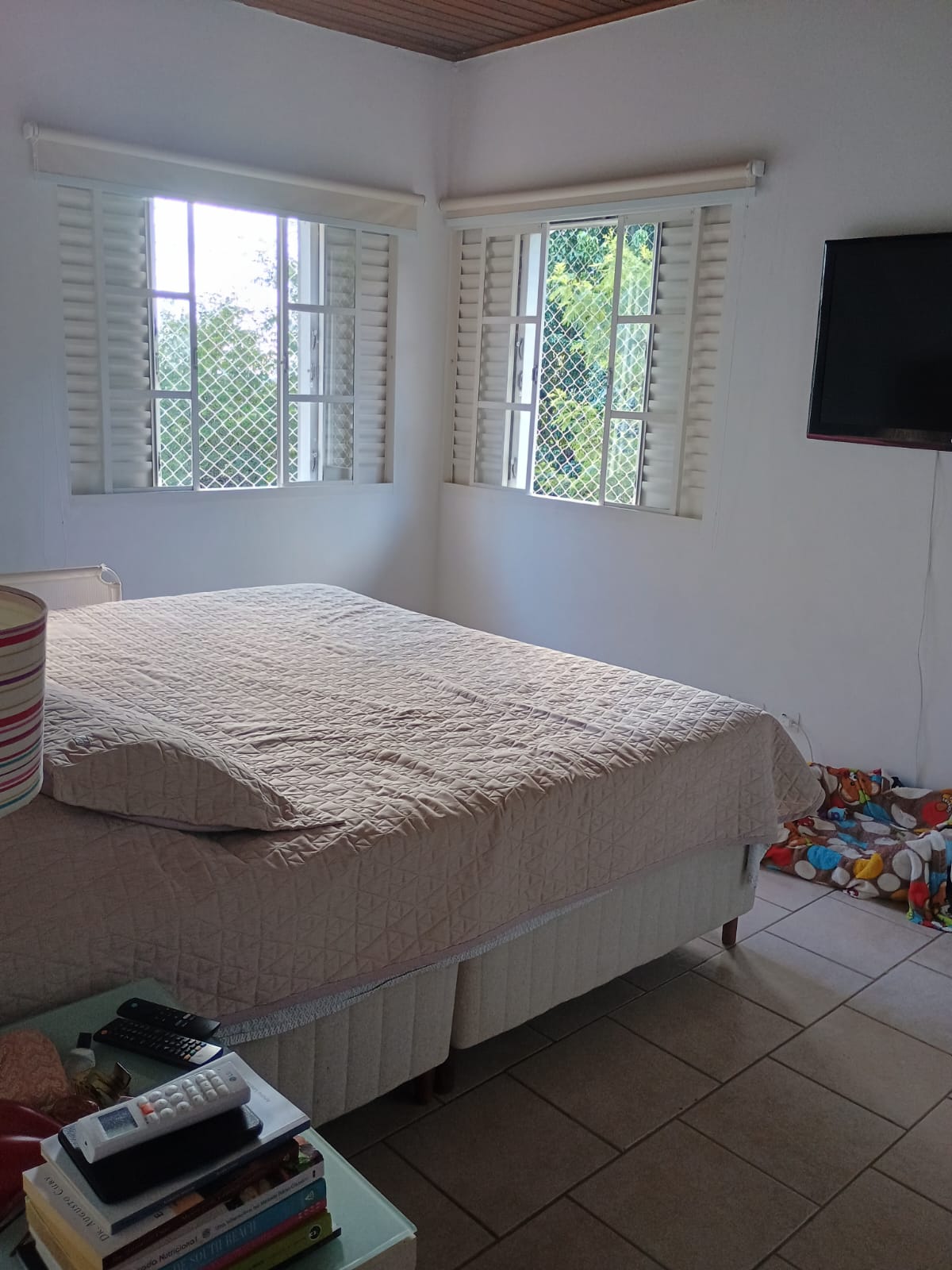 Casa de Campo Estilo Colonial com Vista para o Lago no Cafezal 6 – Itupeva!