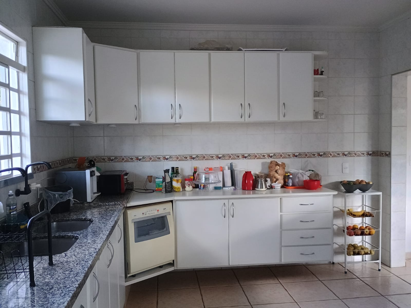 Casa de Campo Estilo Colonial com Vista para o Lago no Cafezal 6 – Itupeva!