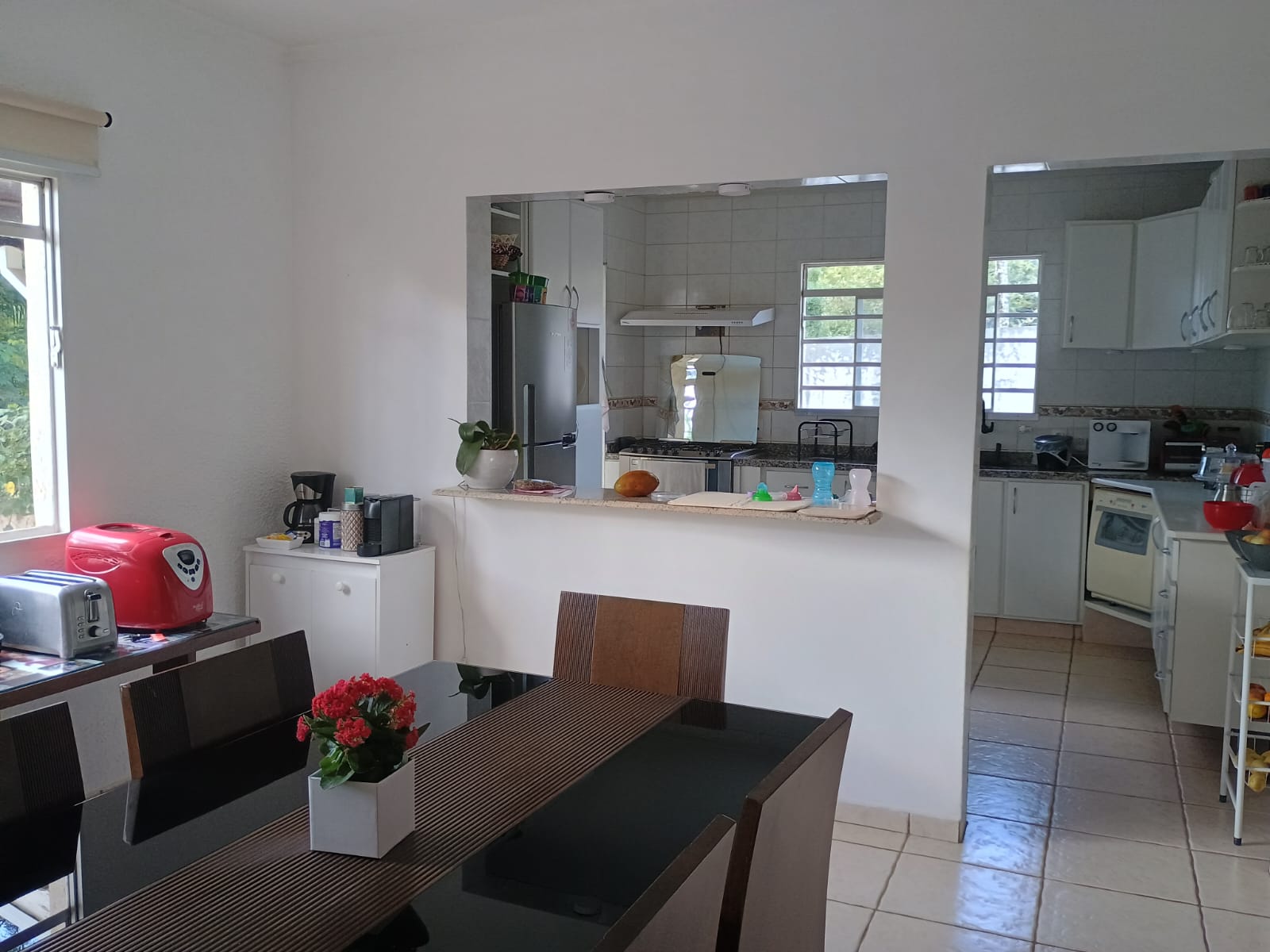 Casa de Campo Estilo Colonial com Vista para o Lago no Cafezal 6 – Itupeva!