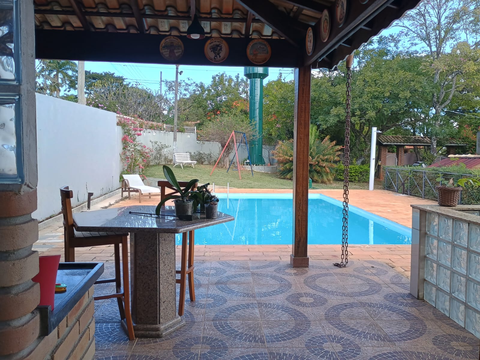 Casa de Campo Estilo Colonial com Vista para o Lago no Cafezal 6 – Itupeva!