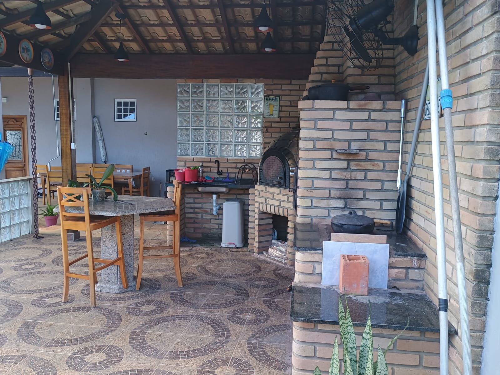 Casa de Campo Estilo Colonial com Vista para o Lago no Cafezal 6 – Itupeva!