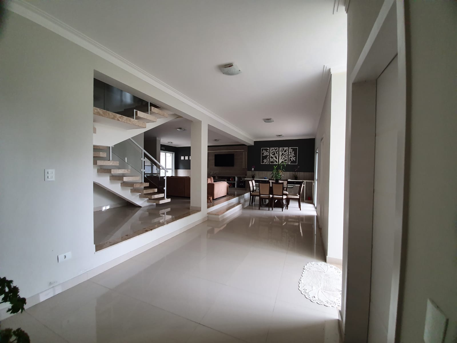 Casa linda em condomínio 