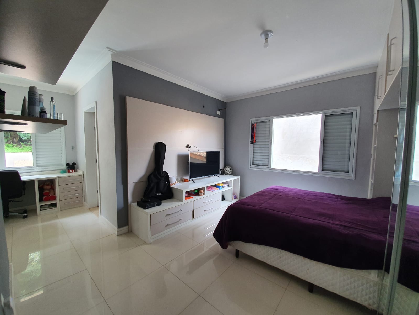Casa linda em condomínio 
