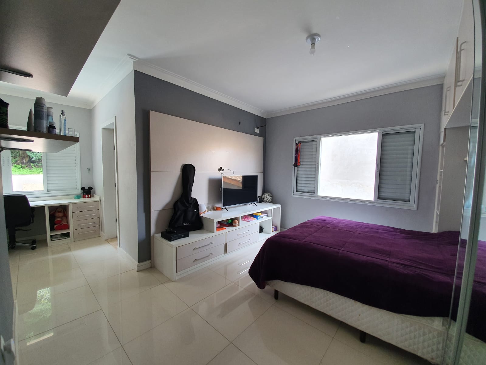 Casa linda em condomínio 