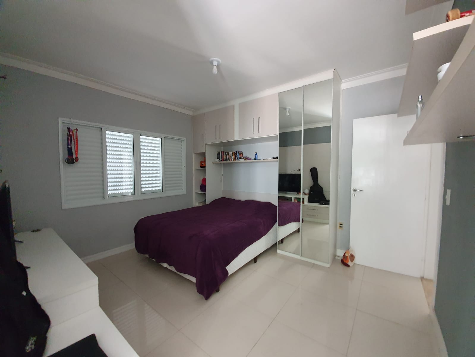 Casa linda em condomínio 