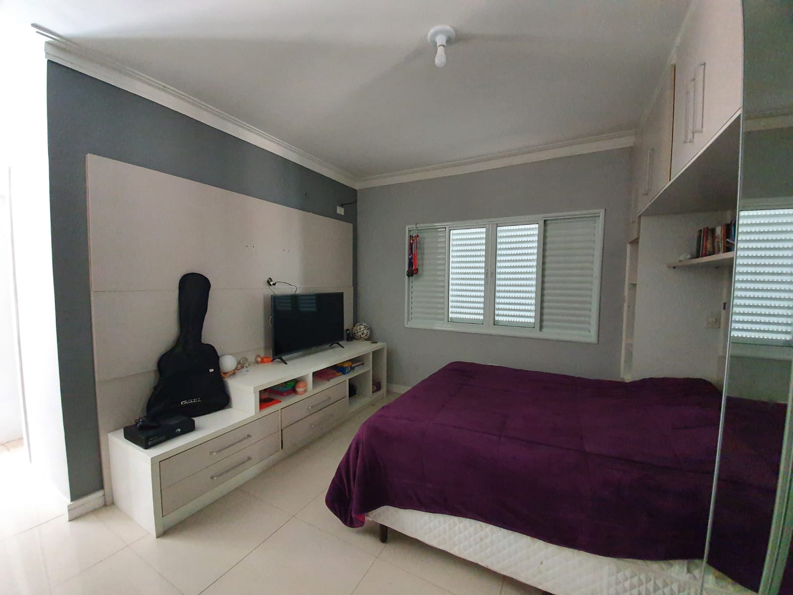 Casa linda em condomínio 
