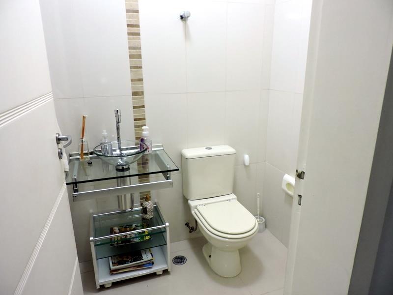 Casa linda em condomínio 