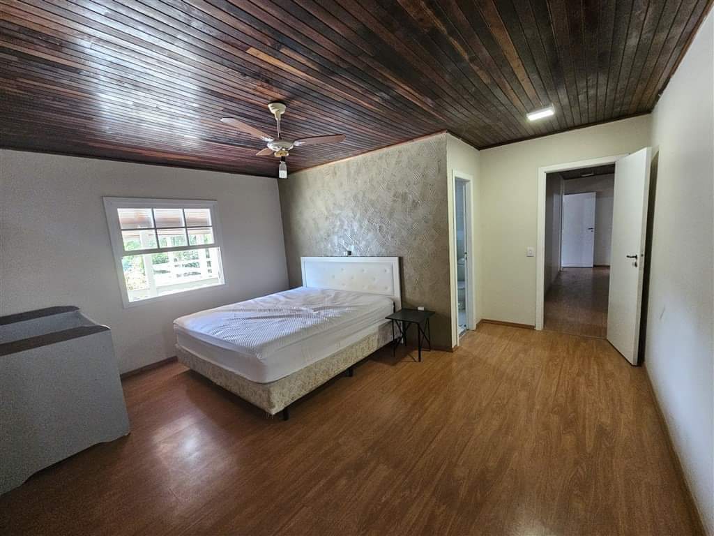 Casa em condomínio 