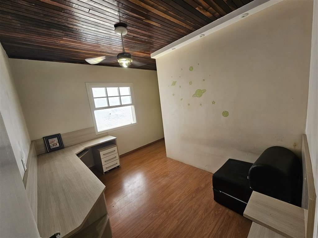 Casa em condomínio 