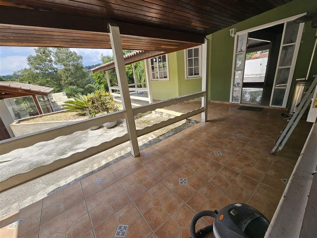 Casa em condomínio 