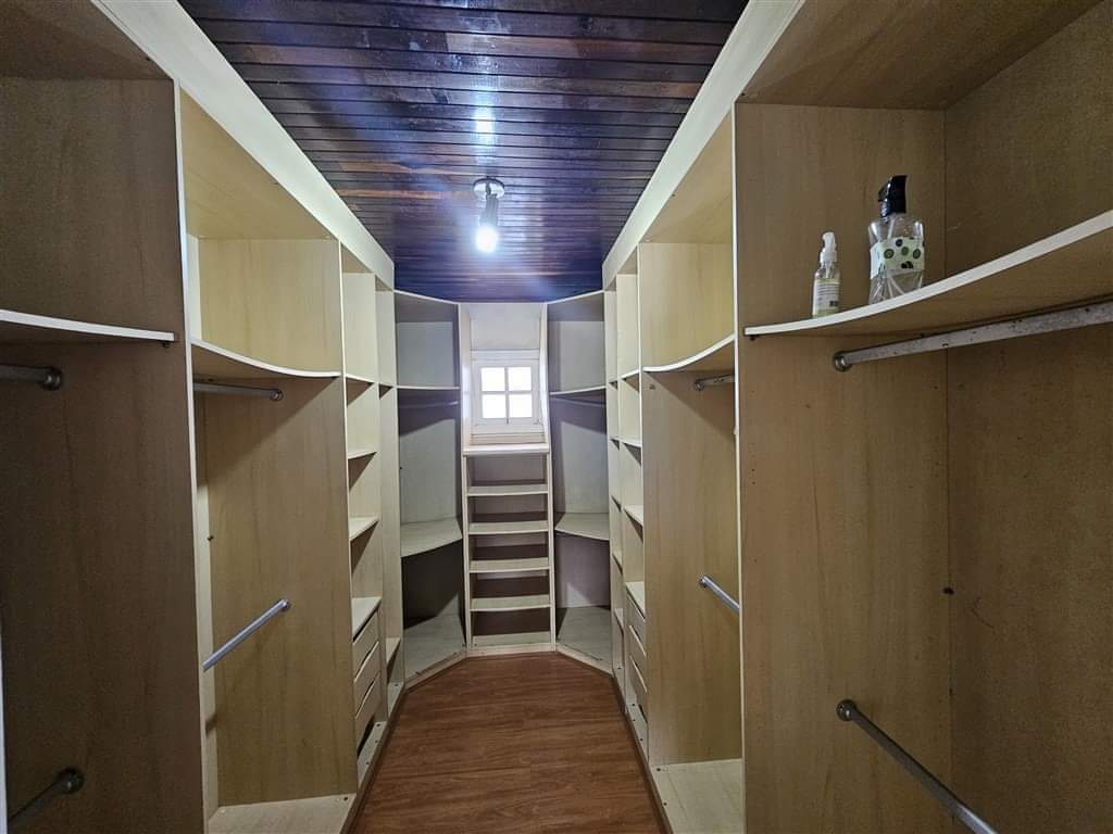 Casa em condomínio 