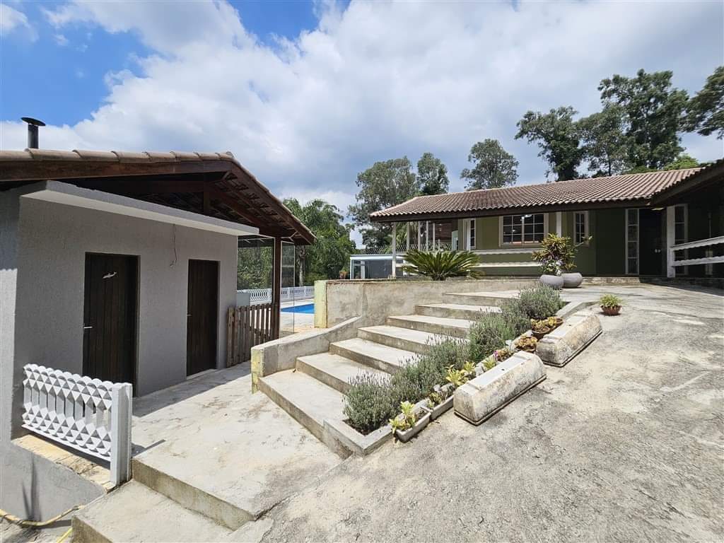 Casa em condomínio 