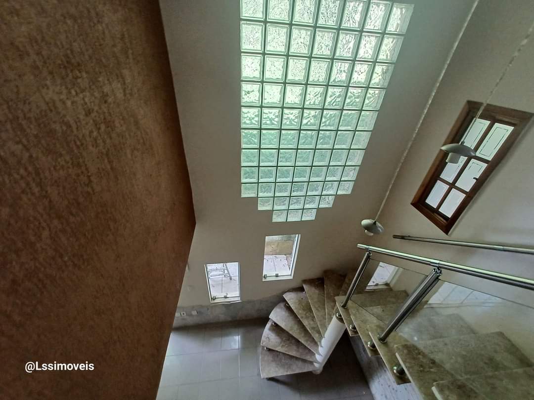 CASA EM CONDOMÍNIO PARA VENDA  - ALUGADA NO MOMENTO