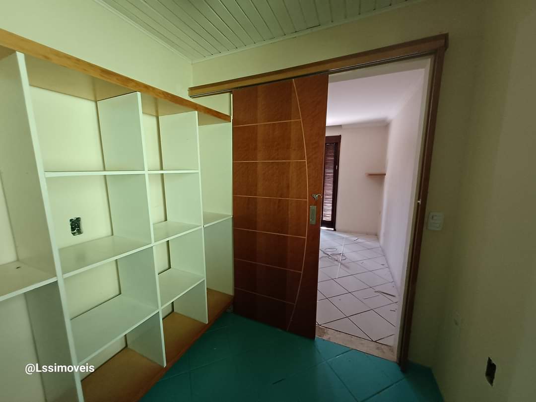 CASA EM CONDOMÍNIO PARA VENDA  - ALUGADA NO MOMENTO