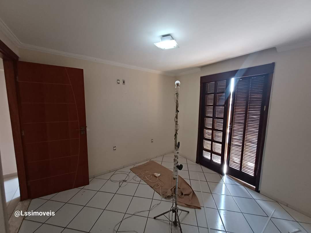 CASA EM CONDOMÍNIO PARA VENDA  - ALUGADA NO MOMENTO