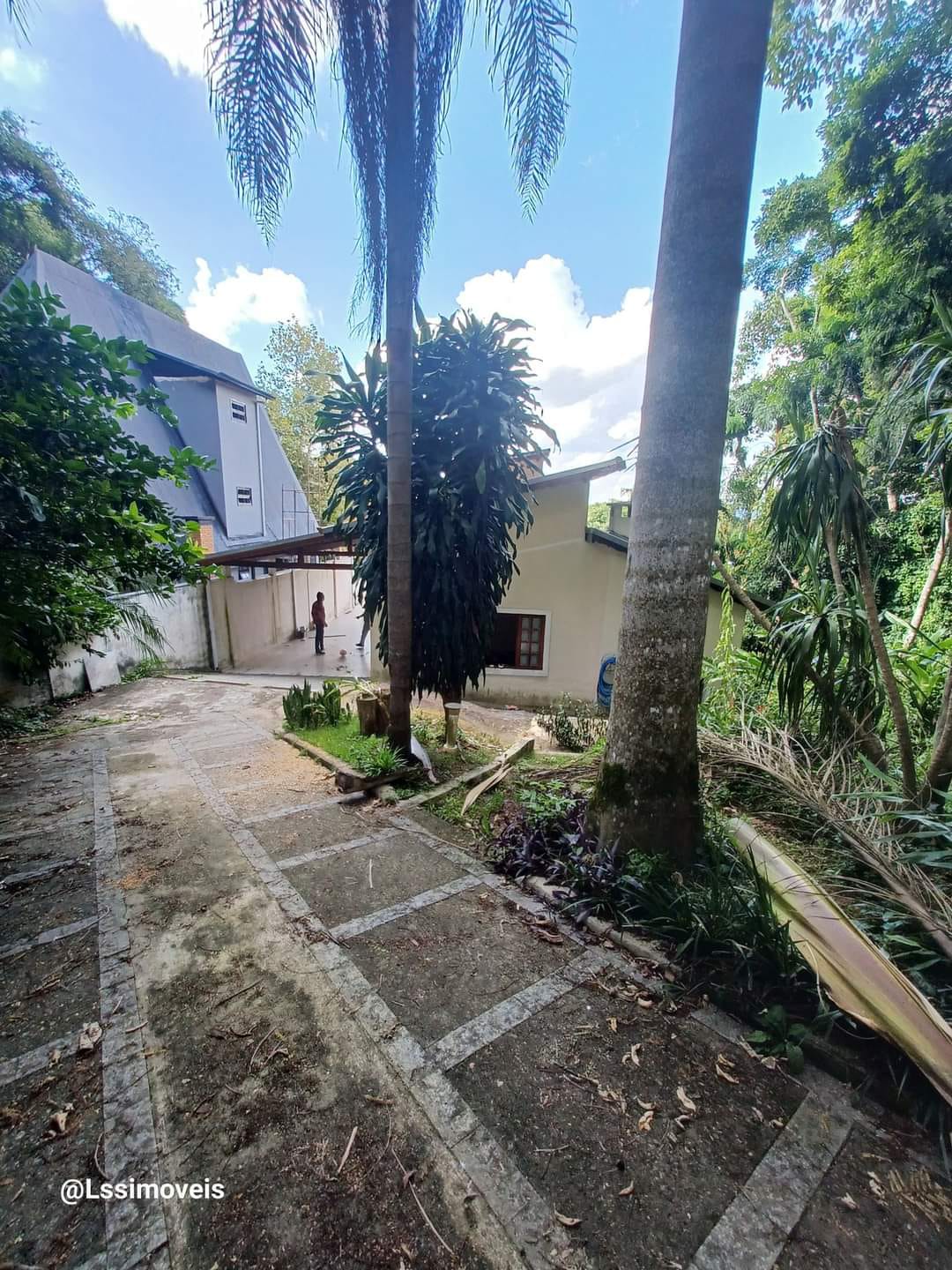 CASA EM CONDOMÍNIO PARA VENDA  - ALUGADA NO MOMENTO