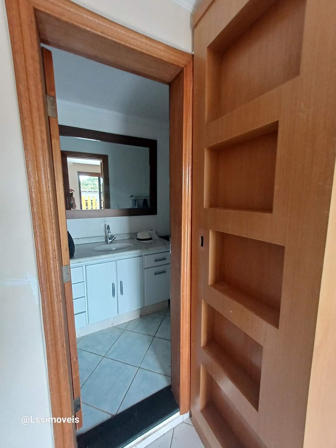 CASA EM CONDOMÍNIO PARA VENDA  - ALUGADA NO MOMENTO