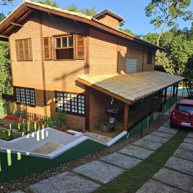 Casa em condomínio