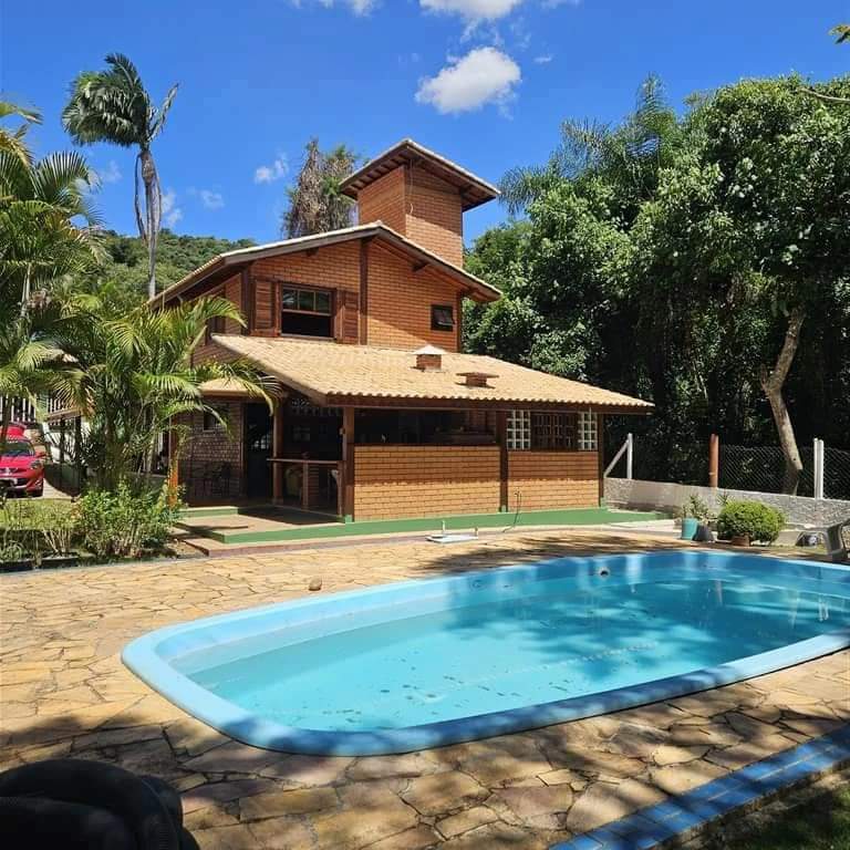 Casa em condomínio
