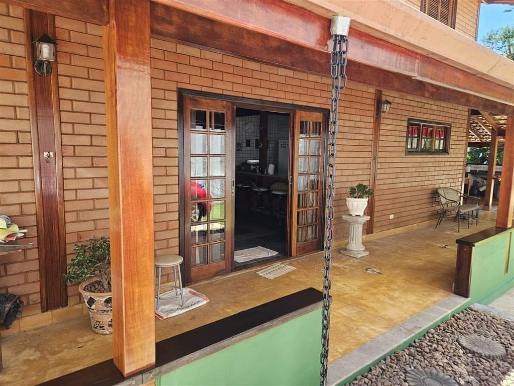 Casa em condomínio