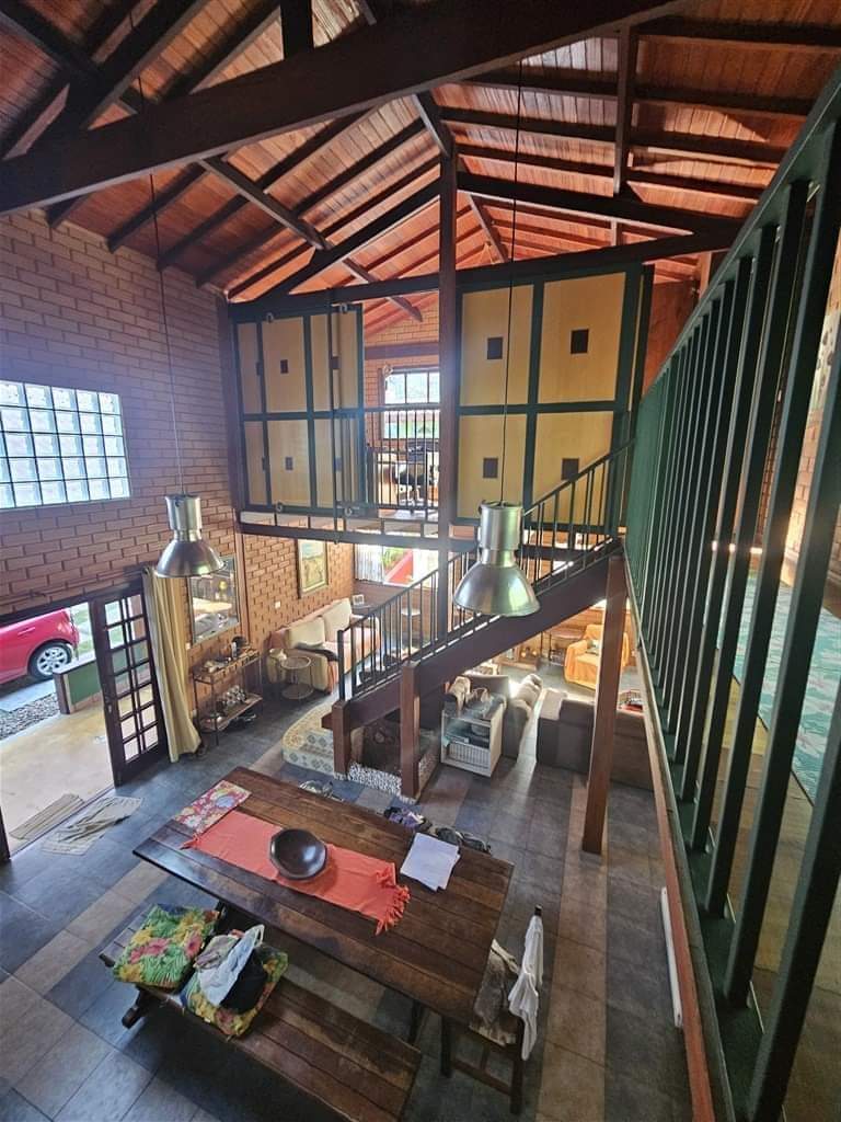 Casa em condomínio