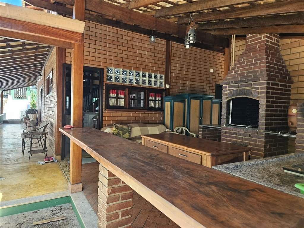 Casa em condomínio
