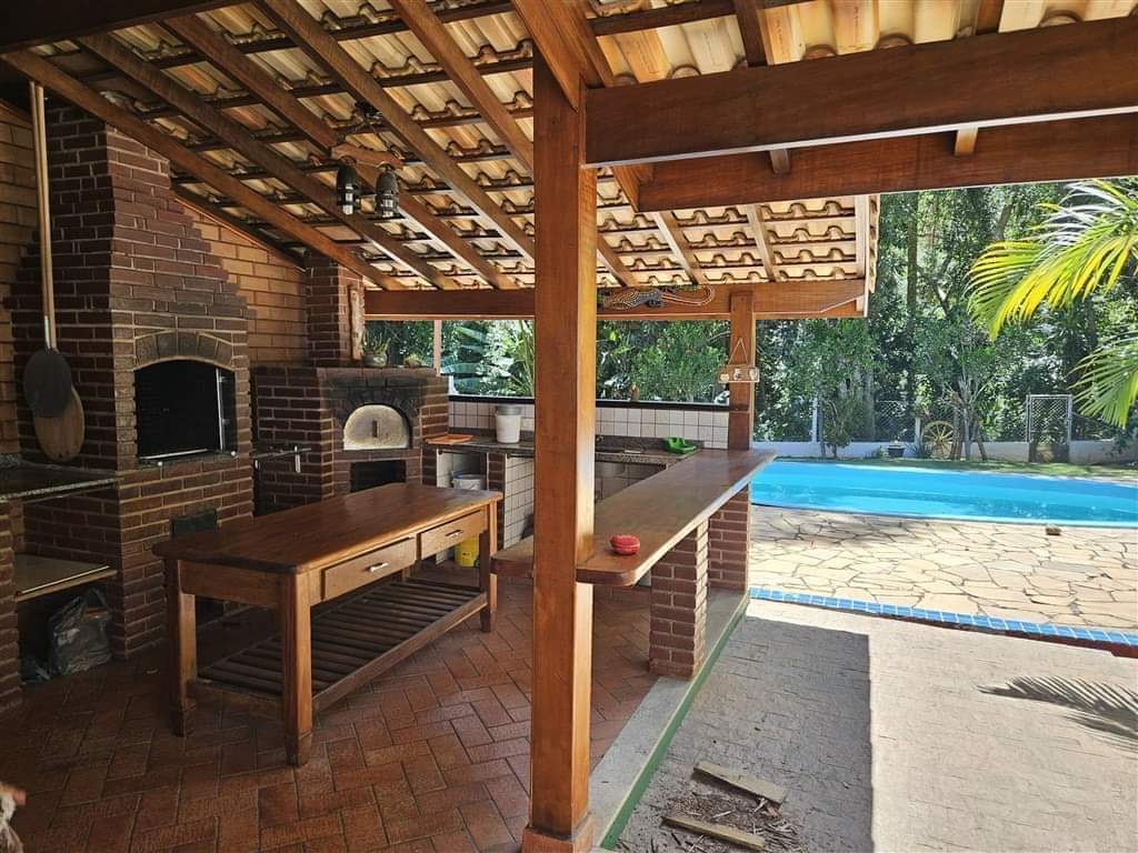 Casa em condomínio
