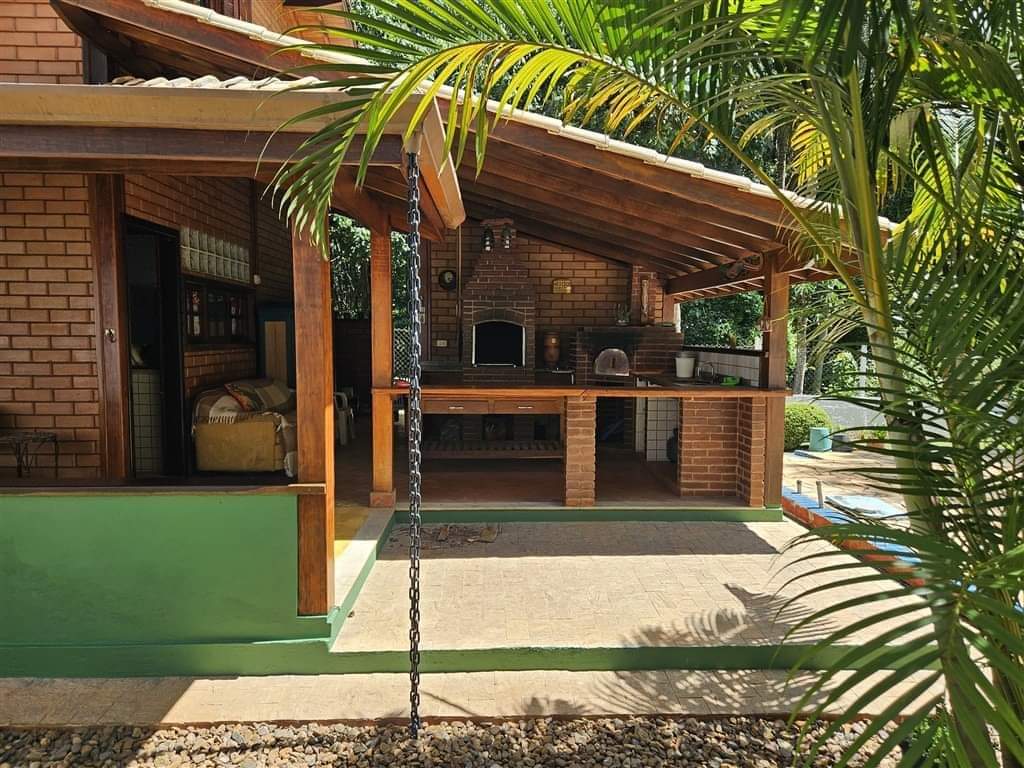 Casa em condomínio