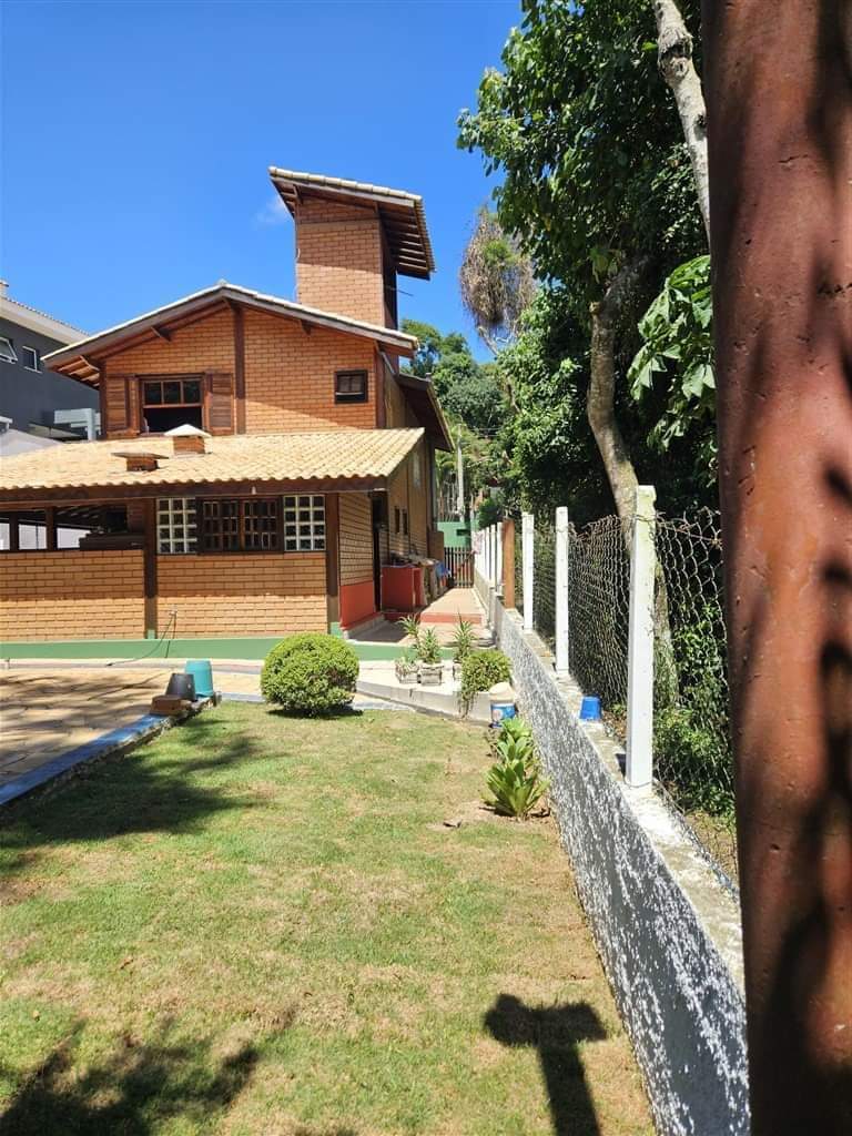 Casa em condomínio
