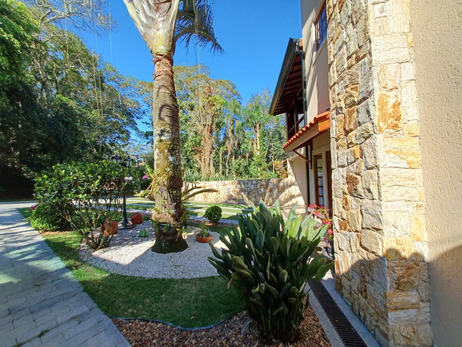 Casa em condomínio