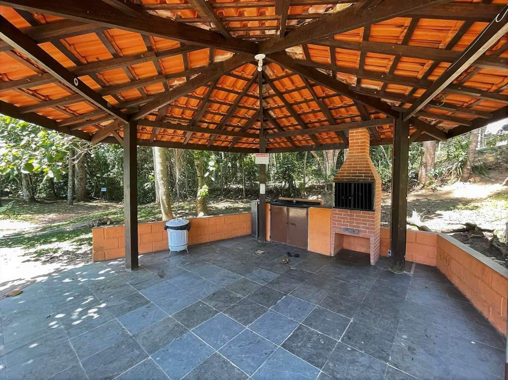 Casa em condomínio