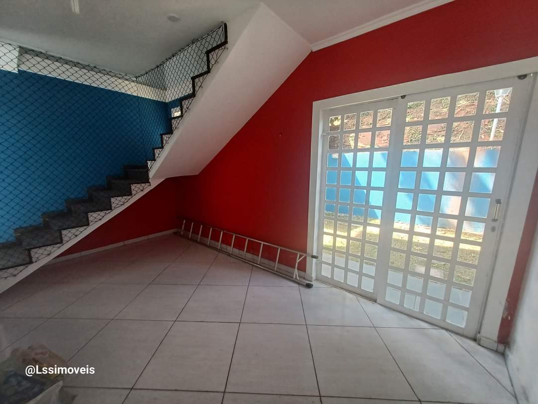 Casa em condomínio
